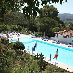 Giulia Porto Azzurro